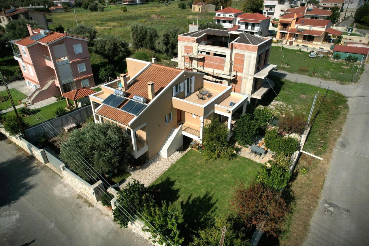Fou'S Apartment Nafpaktos Buitenkant foto